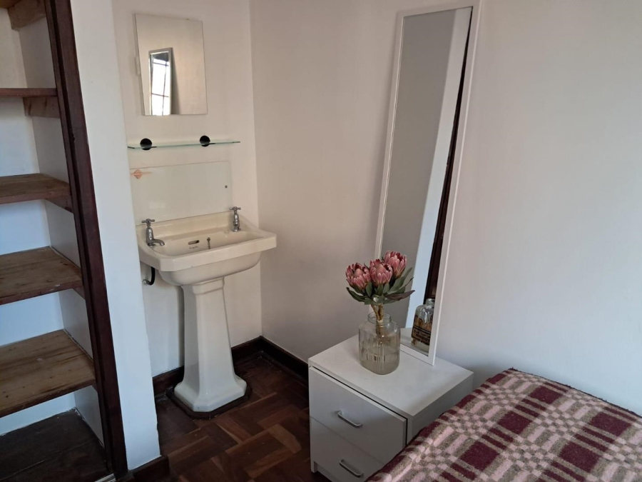 To Let 2 Bedroom Property for Rent in Muizenberg Western Cape